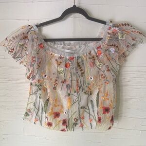 🌸 Lucky Paris | Size L (fits more like M) | Off-the-Shoulder Embroidered Top